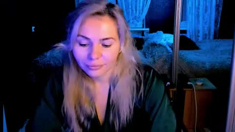 Lora online show from October 2025 02:46:02 AM