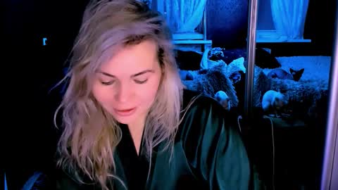 Lora online show from November 2025 02:54:01 AM