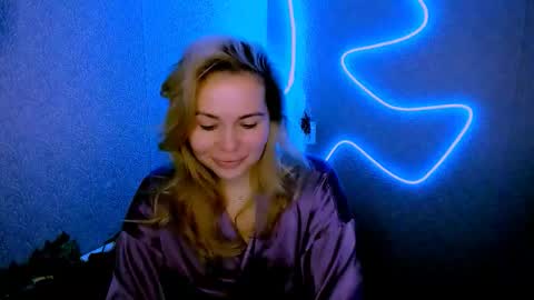 Lora online show from February 2026 03:22:02 AM