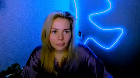 Lora online show from February 2026 03:13:01 AM