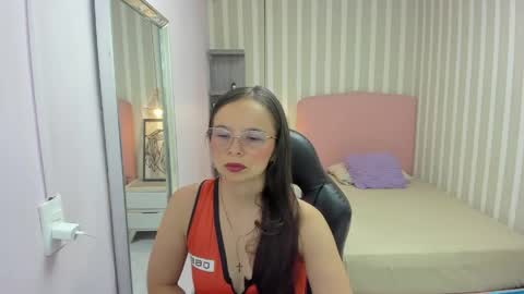 Snapshot of lorelaigiven chatting on May 2026 12:24:01 PM lorelaigiven online show from May 2026 12:24:01 PM