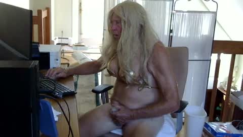 Snapshot of lorelea chatting on July 2026 01:03:01 PM lorelea online show from July 2026 01:03:01 PM