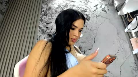 Doll Queen online show from February 2026 06:01:02 PM