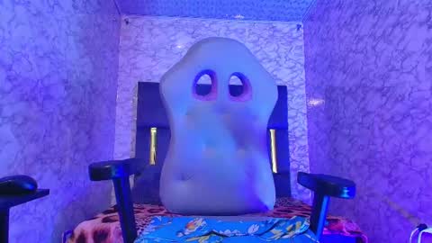 Snapshot of lorena_watson chatting on March 2025 10:41:01 AM lorena_watson online show from March 2025 10:41:01 AM