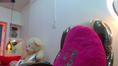 lore online show from February 2025 10:39:02 PM