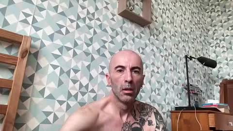 Snapshot of lorenzo44300 chatting on February 2026 04:07:02 PM lorenzo44300 online show from February 2026 04:07:02 PM