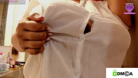 Queen Loreth online show from April 2026 03:34:01 PM