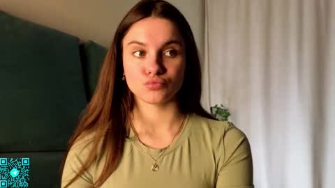 Chloe for Fan BlackHole online show from March 2026 05:25:01 PM