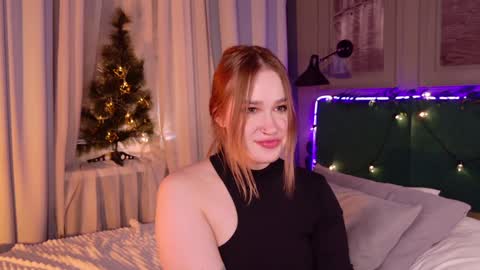 Lori online show from December 2024 10:47:02 PM