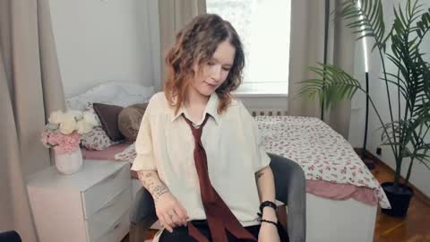 Snapshot of lorineponter chatting on May 2026 07:25:01 AM Ronny online show from May 2026 07:25:01 AM