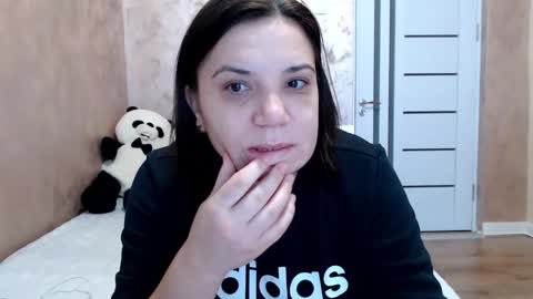 Snapshot of lorragrey chatting on February 2026 07:03:02 AM LorraGrey online show from February 2026 07:03:02 AM