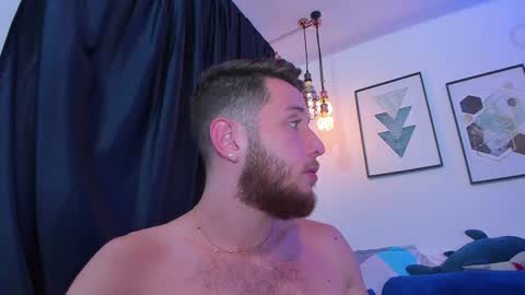 Snapshot of los_juanes chatting on December 2024 11:00:01 PM JUAN JUAN online show from December 2024 11:00:01 PM