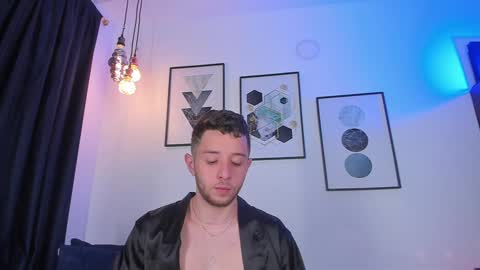 Snapshot of los_juanes chatting on January 2025 09:47:01 PM JUAN JUAN online show from January 2025 09:47:01 PM