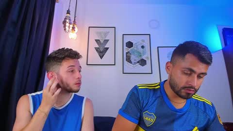 Snapshot of los_juanes chatting on January 2025 07:54:01 PM JUAN JUAN online show from January 2025 07:54:01 PM