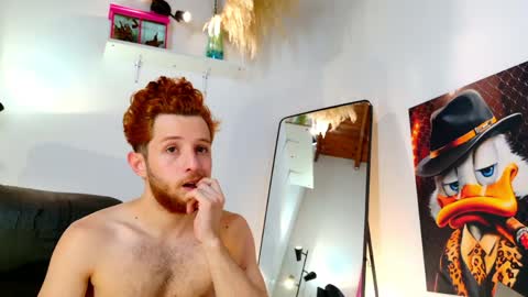 JUAN  JUAN online show from April 2026 10:31:02 PM