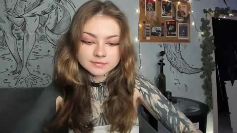 lostallice online show from October 2025 04:44:02 AM