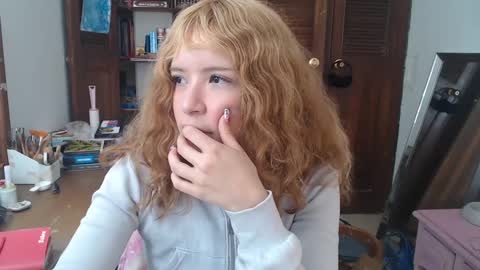 Snapshot of lostcausenef chatting on September 2025 03:27:02 PM nefisa nef online show from September 2025 03:27:02 PM