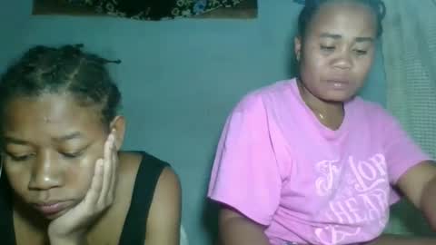 louane98 online show from April 2026 08:24:02 PM