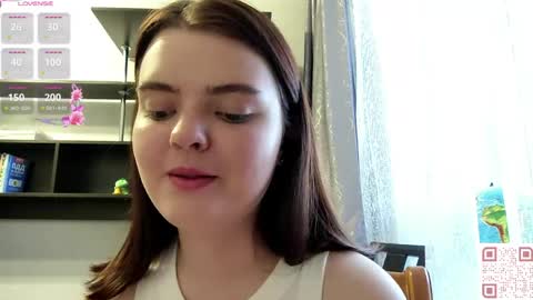 Snapshot of loudeguise chatting on June 2026 10:21:02 AM Esma online show from June 2026 10:21:02 AM
