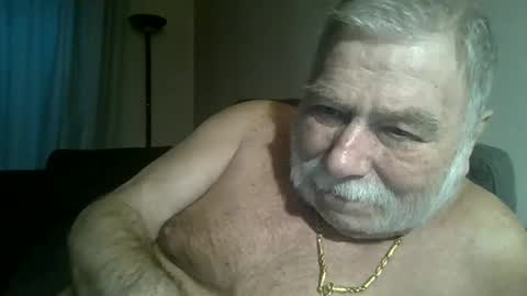 Snapshot of louis_chokdee chatting on January 2025 04:02:02 PM louis_chokdee online show from January 2025 04:02:02 PM
