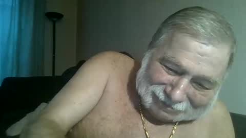 Snapshot of louis_chokdee chatting on January 2025 03:46:01 PM louis_chokdee online show from January 2025 03:46:01 PM