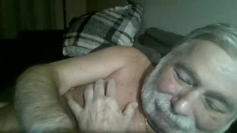 Snapshot of louis_chokdee chatting on January 2025 07:41:02 PM louis_chokdee online show from January 2025 07:41:02 PM