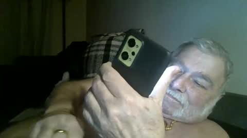 Snapshot of louis_chokdee chatting on March 2025 06:21:02 PM louis_chokdee online show from March 2025 06:21:02 PM