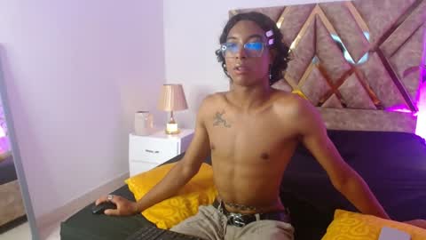 Louis Valdz online show from December 2024 10:38:02 PM