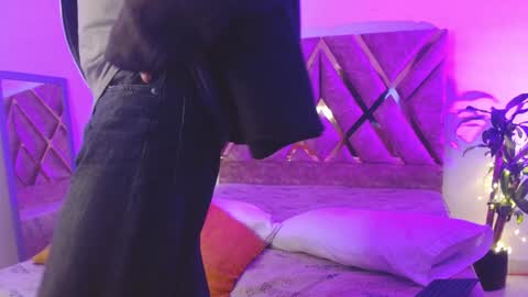 Louis Valdz online show from January 2025 12:24:02 PM