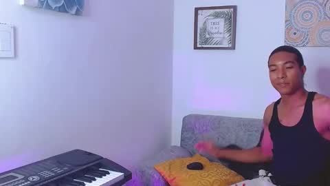 Louis Valdz online show from January 2025 01:33:02 PM