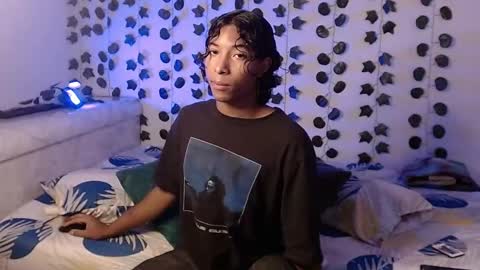 Louis Valdz online show from February 2025 08:36:02 PM