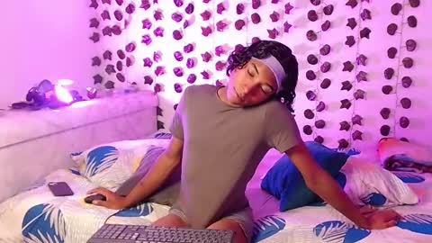 Louis Valdz online show from February 2025 09:31:01 PM