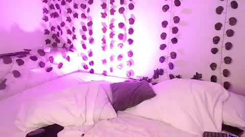 Louis Valdz online show from March 2025 06:16:01 AM