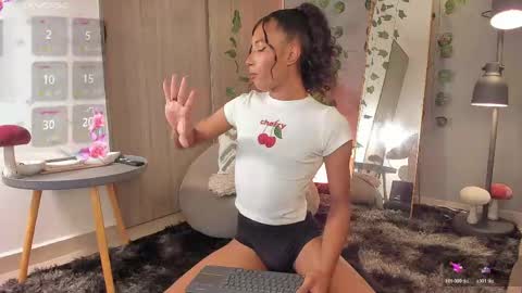 Snapshot of louis_hardstar chatting on June 2026 02:01:01 AM Louis Valdz online show from June 2026 02:01:01 AM