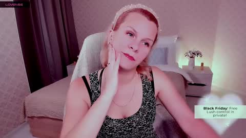 Louisa online show from December 2024 02:52:01 PM