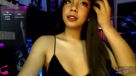 Louisa online show from October 2025 02:02:05 AM