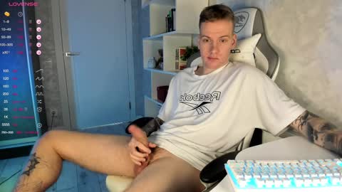 Louis  online show from February 2025 07:38:02 PM