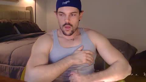 Snapshot of louisvalmer chatting on February 2026 09:33:01 PM Louis Valmer online show from February 2026 09:33:01 PM