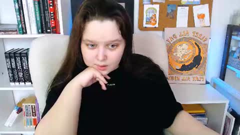 Mia  online show from July 2026 09:12:01 AM