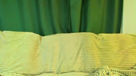 Cute face online show from February 2026 04:18:02 AM