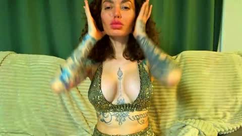 Cute face online show from March 2026 12:43:02 PM