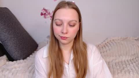 love bella  online show from February 2026 12:22:02 AM