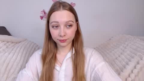 love bella  online show from March 2026 12:17:01 AM