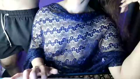 love bird69 online show from June 2026 05:29:01 PM