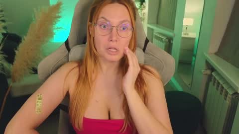 Snapshot of love_call chatting on January 2025 09:02:02 AM love_call online show from January 2025 09:02:02 AM
