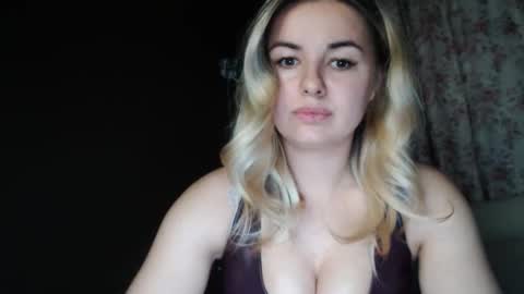 Snapshot of love_dom_meg chatting on May 2026 07:31:01 PM Megane online show from May 2026 07:31:01 PM