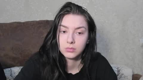 Snapshot of love_lina_muuur chatting on June 2026 06:23:01 PM LINA online show from June 2026 06:23:01 PM