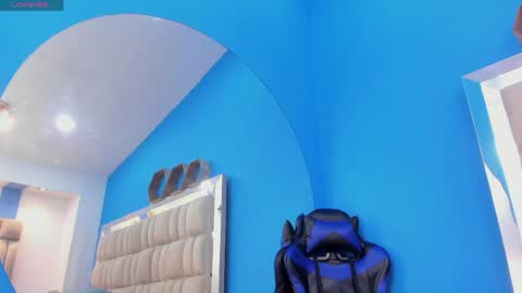 Melany  online show from April 2026 12:39:01 PM