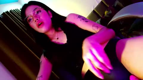 Seren online show from March 2026 11:26:02 PM