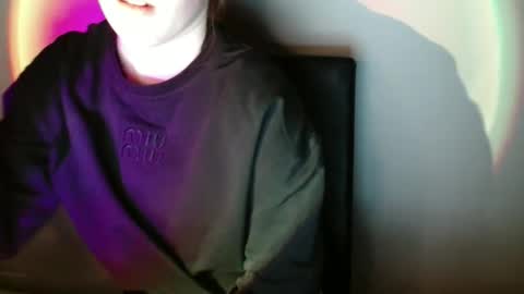 Snapshot of love_vivian chatting on February 2026 01:14:01 PM Vivian online show from February 2026 01:14:01 PM